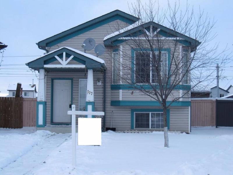 Bi-level Very Close to Saddletowne Circle, Live Up Rent Dwn 5 Bd