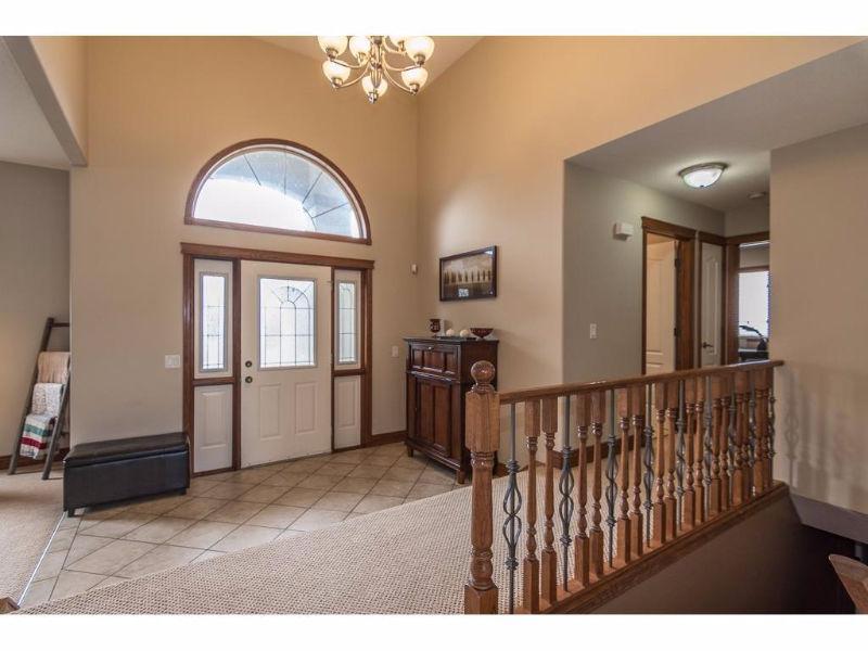 SELLER PAYS 1 YR TAXES - OPEN HOUSE Today! - Strathmore 5 Bed