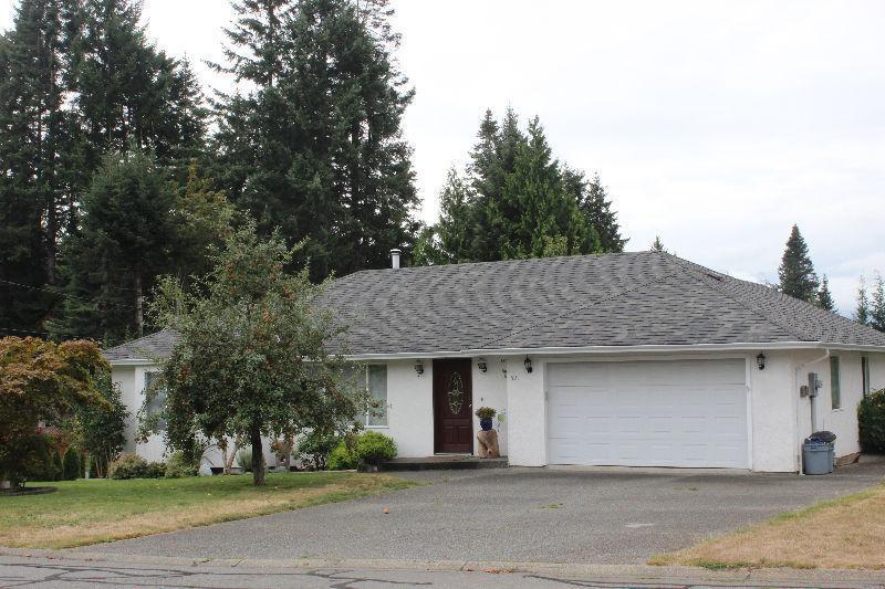 Large 3168 sq ft East Courtenay Home For Sale-$469,900