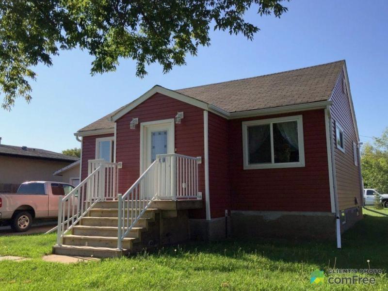 $210,000 - Bungalow for sale in Redwater