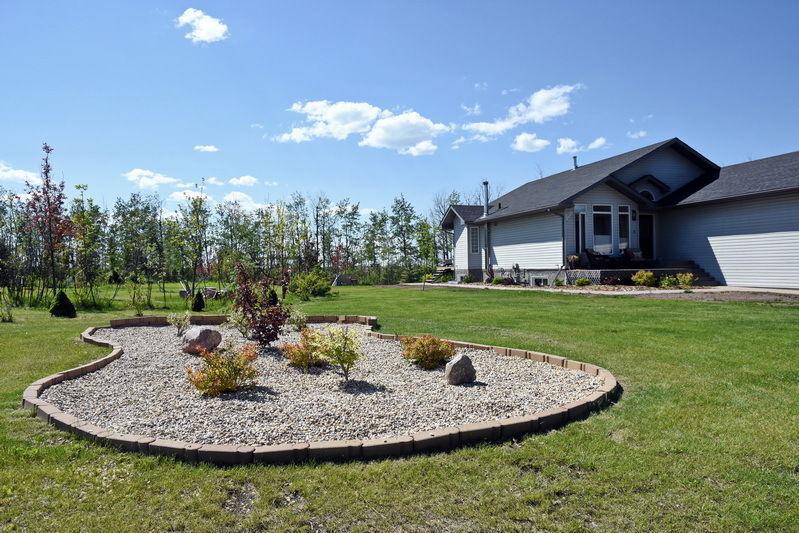 **PRICE REDUCTION** THIS BEAUTIFUL ACREAGE AWAITS!