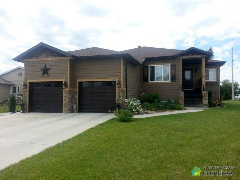$389,900 - Raised Bungalow for sale in Raymond