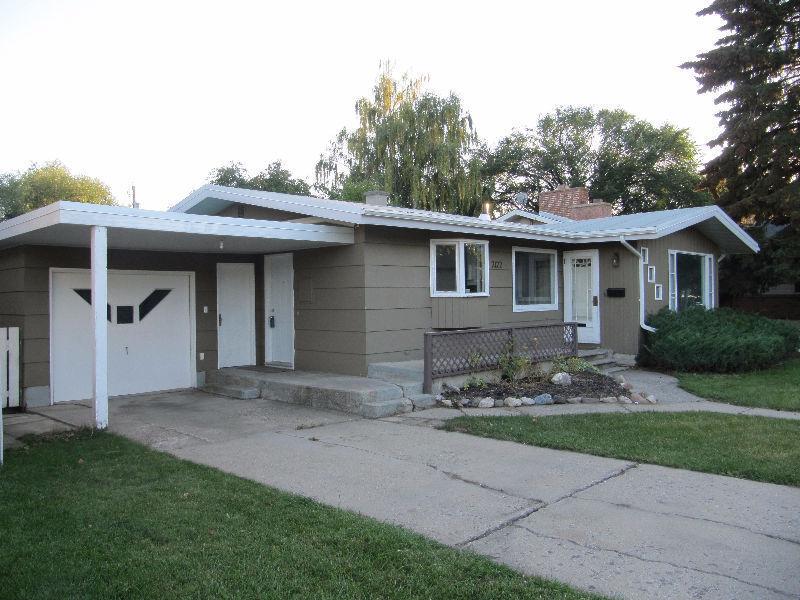 Bungalow in Great South Side Location - NEW LISTING