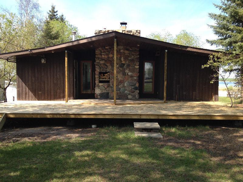 Cabin, Bunkhouse & Garage-Lakefront Muriel Lake!