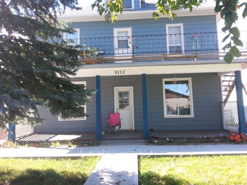 2 Bdrm Main Floor - Taber