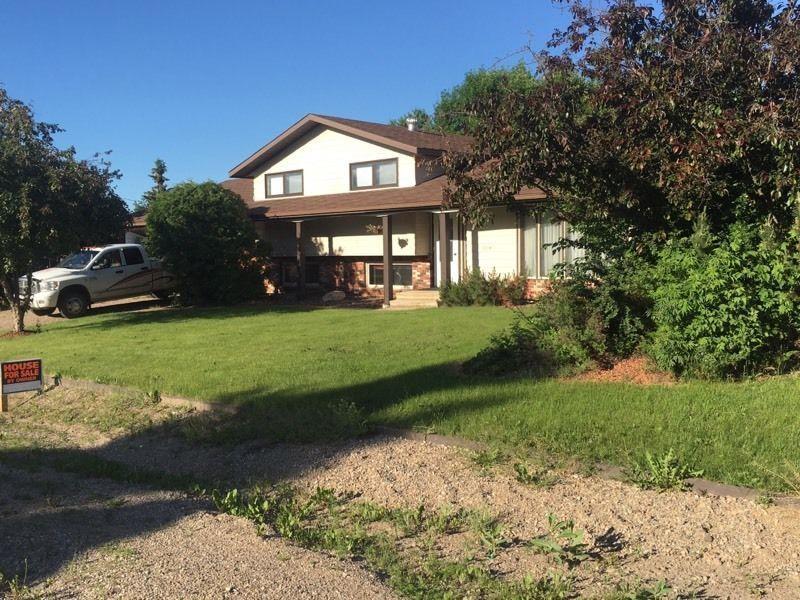House For Rent in Paradise Hill , SK