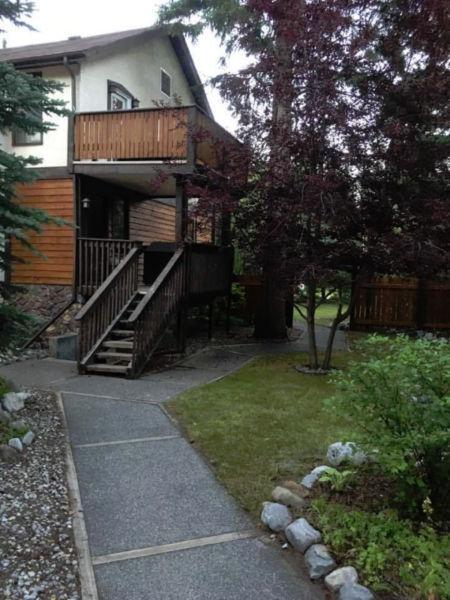 Room for rent in Spacious Canmore Apartment