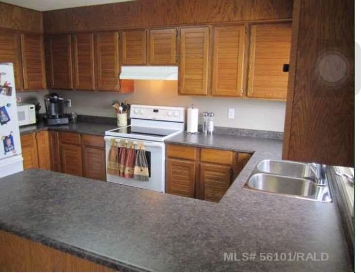 Basement on SK- one bedroom,bath&living space @$600.00