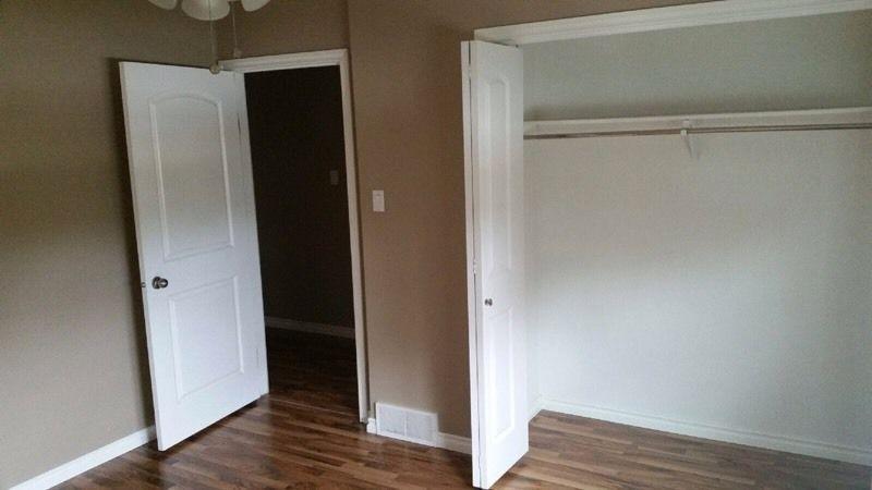 Room For Rent in Large Redcliff Home
