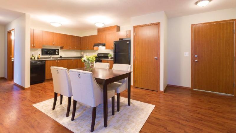 50% OFF Deposits! Modern 2BR w/ 5 appliances - pet friendly