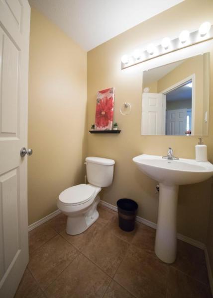Willow Glen Executive Furnished Townhouse - Available October 1!