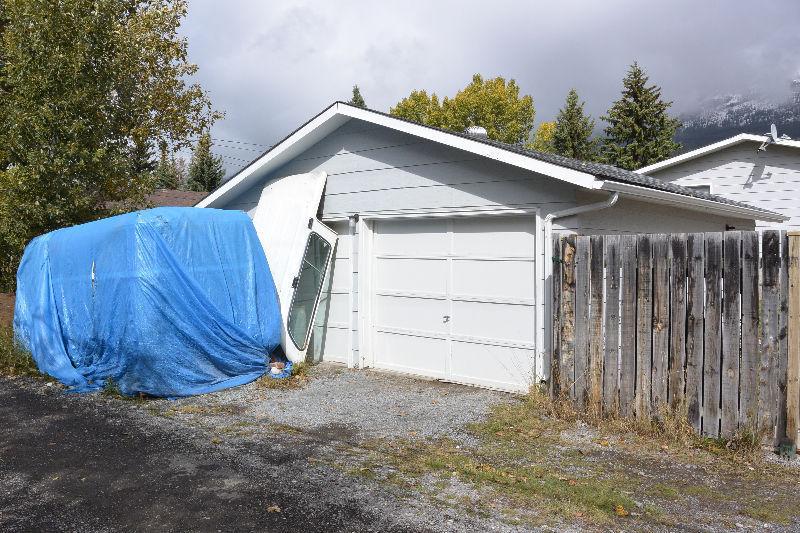 Detached Double Car Garage