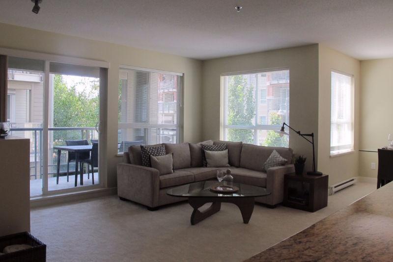 Beautiful 2 bedroom + den garden suite condo for rent