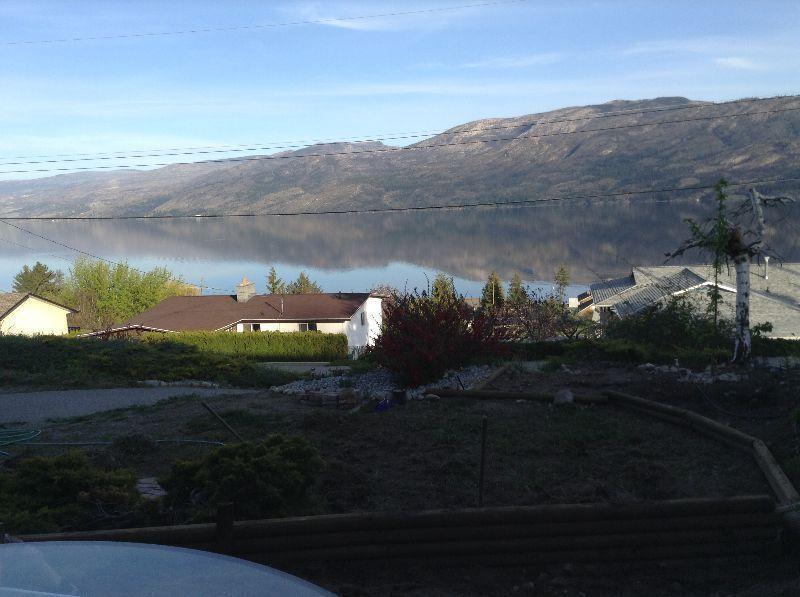 Long term rental with lake view/ Peachland