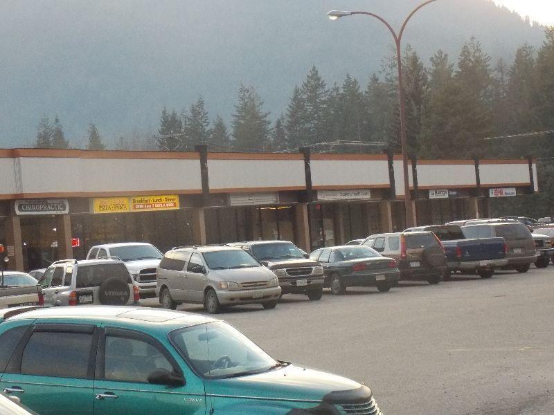 Commercial / Retail opportunity Sicamous, 2 units left