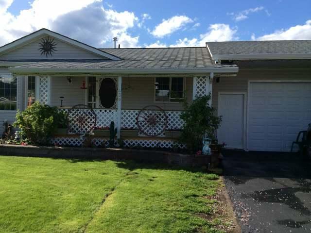 3 Bdrm/2 Bath with Bright Country Kitchen