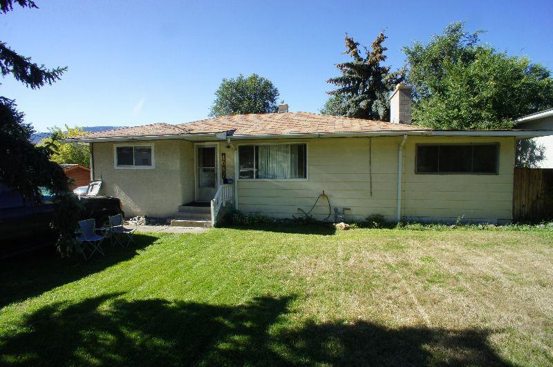 Great older style bungalow!!