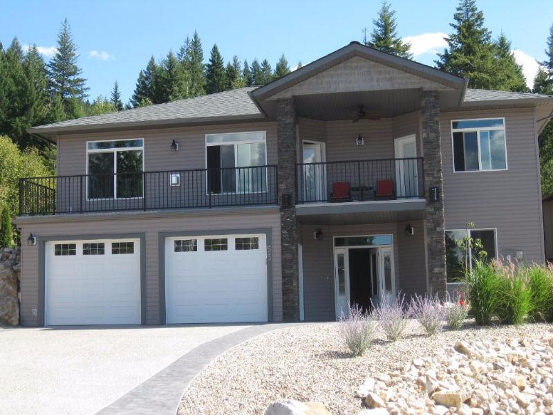 Luxurious Home in Blind Bay