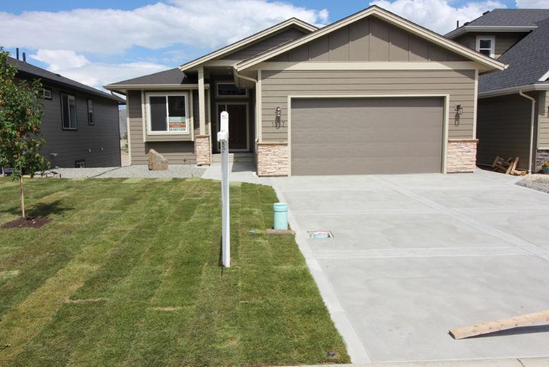 New, 3 Bdrm Rancher with Full Unfinished Bsmt in Juniper West!
