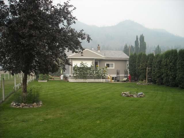 NEW PRICE! Cute Country Chic, 3Bdrm Home, Perfect Starter!
