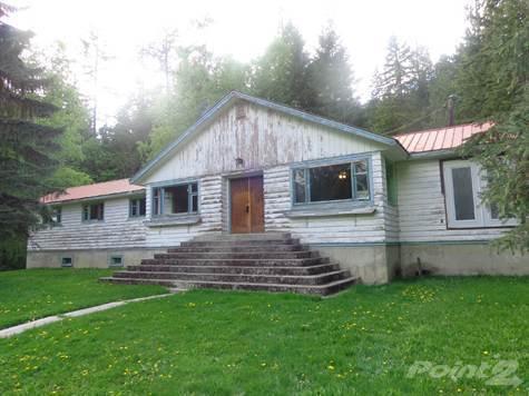 Homes for Sale in Edgewood, Nakusp,  $189,900