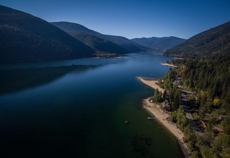Waterfront Home on Kootenay Lake with 275 of Private Beach