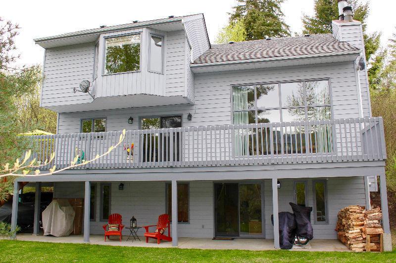 Beautiful, custom built executive home in West Kootenay