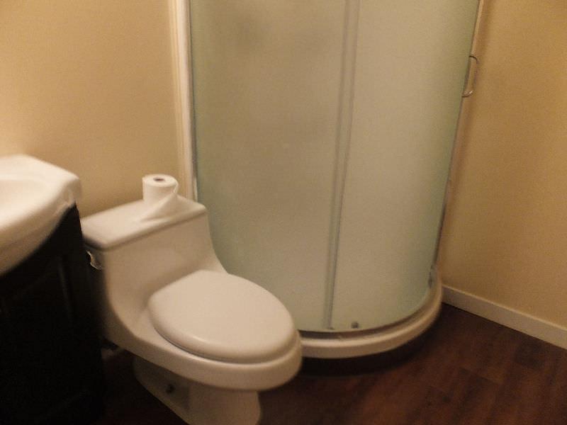 3 bedrooms basement suite $1300 utilities included