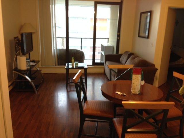 2 BEDROOM,2 BATHROOM CONDO,FURNISHED,DOWNTOWN, DRAKE & HOWE,OCT1