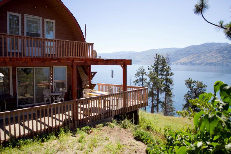 Tranquil Lakeshore Property - 3030 Seclusion Bay