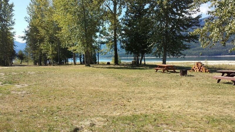 Unique Lakeshore Land Purchase Opportunity