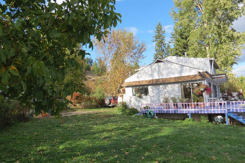 Lake front cottage in Vernon