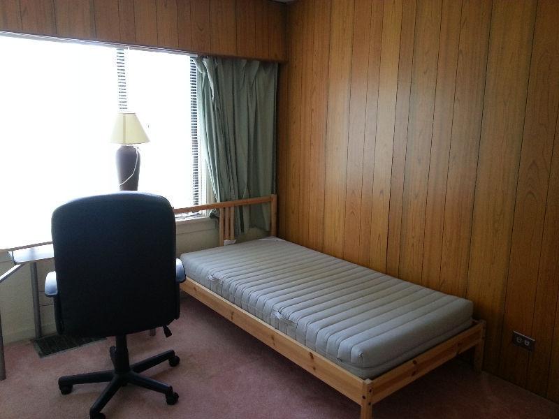 Private Fully Furnished Bedroom by Joyce Skytrain