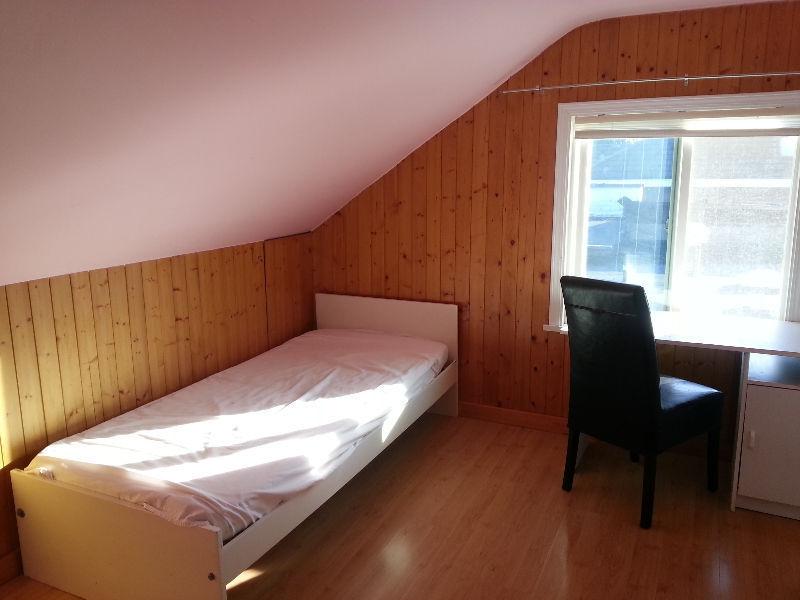 Private Furnished Bedroom in Excellent Location