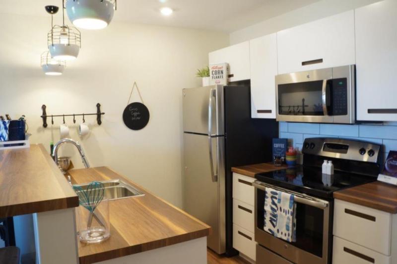 512 Saint Mary's St - 1 Bed, Brand New, Beautiful! Avail Now