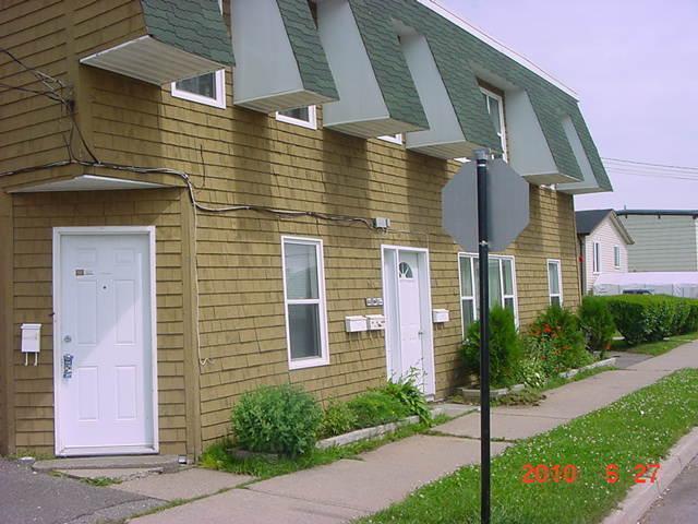 Spacious 1 bedroom heated apt west
