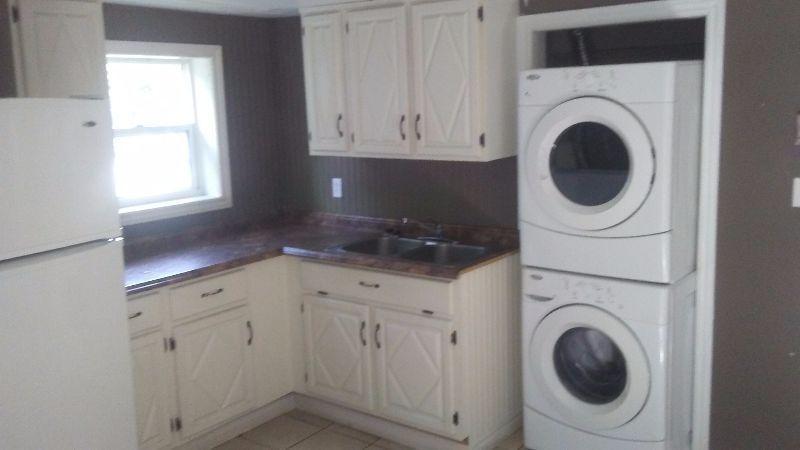 2 bedroom, 1000 sq ft apartment