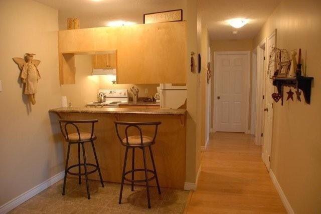 Nicest Apt for the Price! 381-3333 **WASHER & DRYER Incl.**
