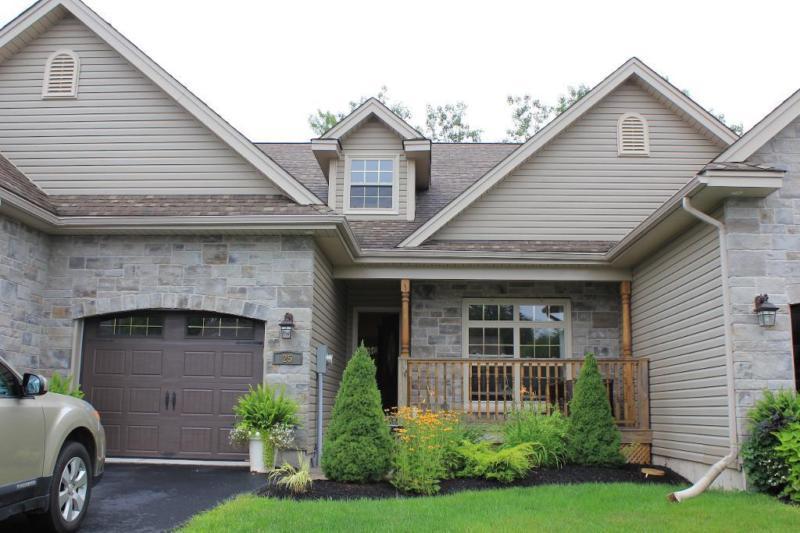 Exquisite, Furnished Executive Rental Home in Quispamsis!!