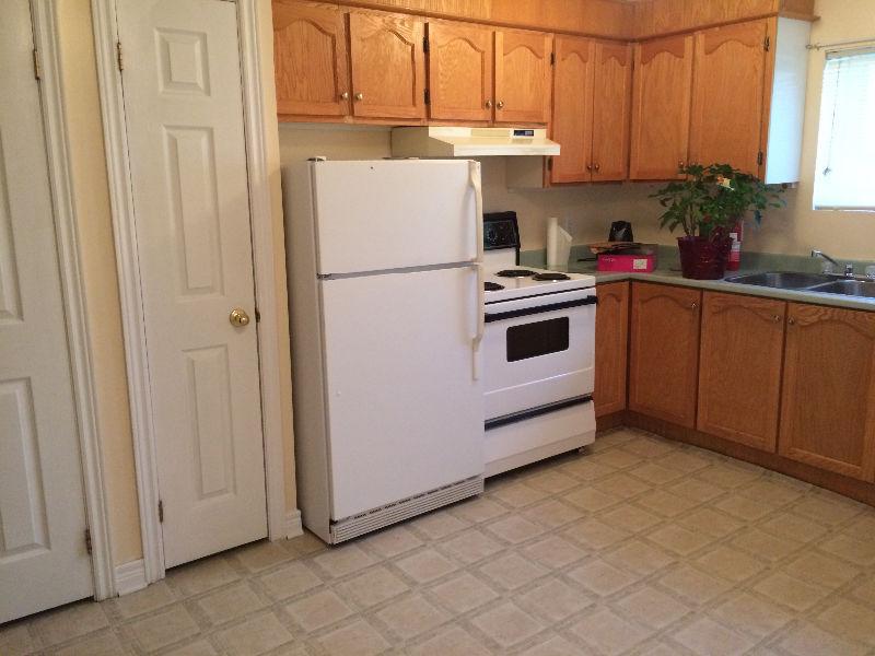 Available Nov. 1-Bright & Spacious 2 Bedroom apartment for rent!