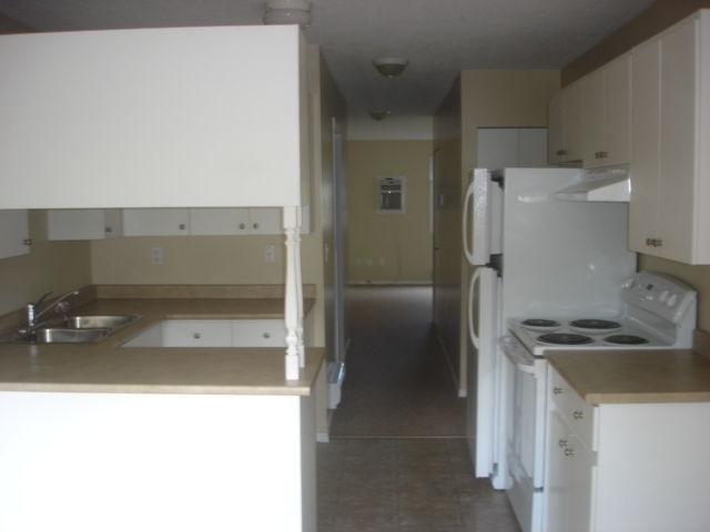 Completely Renovated Upper 2 Bedroom Suite