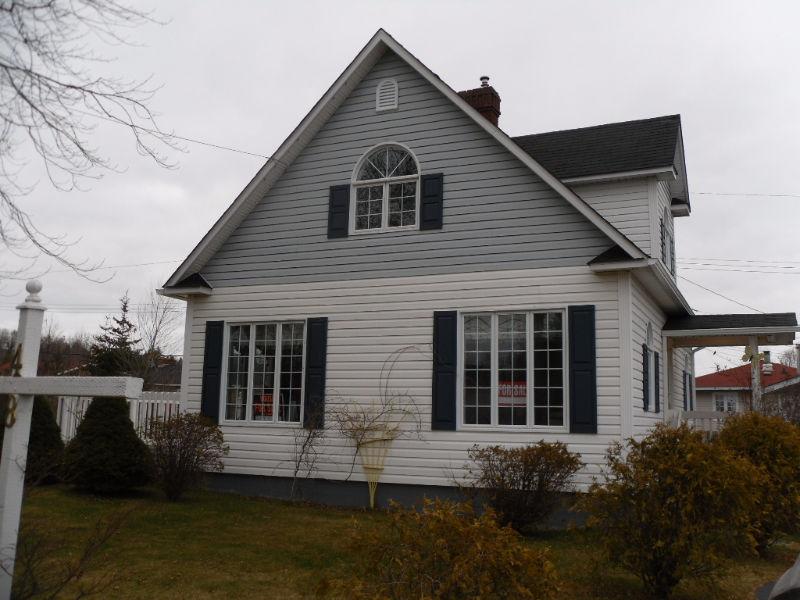 3 Bedroom home with lots of character on a double lot in Botwood