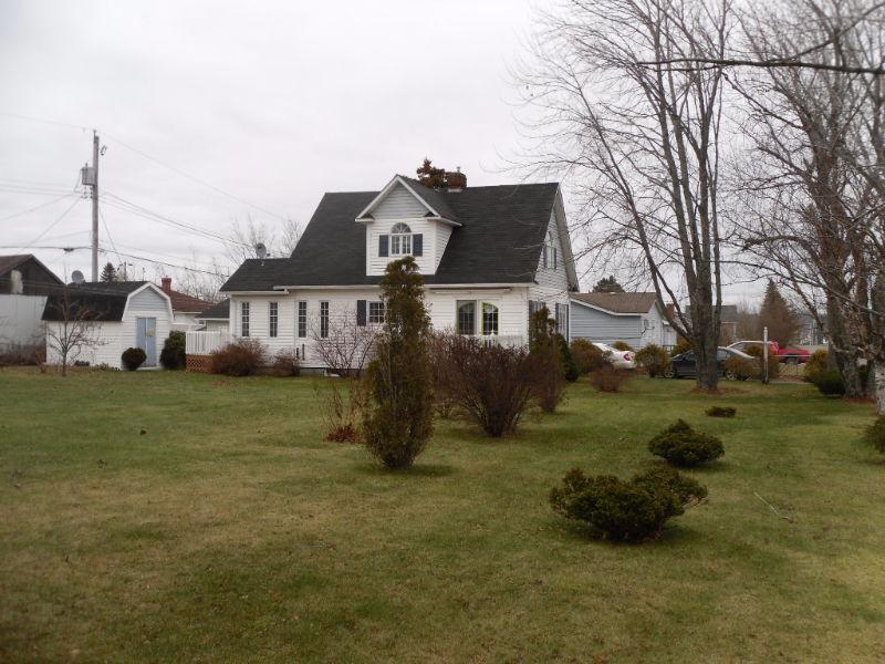 3 Bedroom home with lots of character on a double lot in Botwood