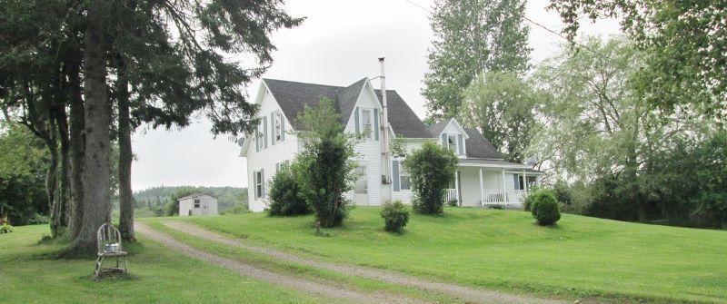 Reduced! Renovated 4 Bedroom On 2.47 Acres