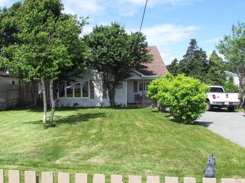 Great 2 apart. on large lot with huge detached rear garage!