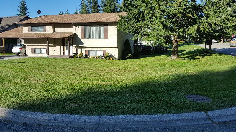 Single Family Home located Salmon Arm