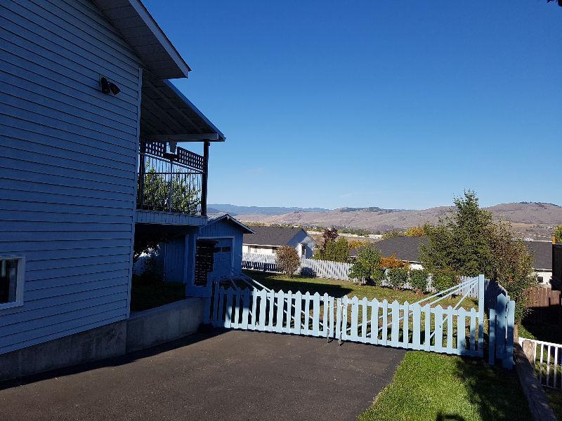 Rancher with walk out basement and great views