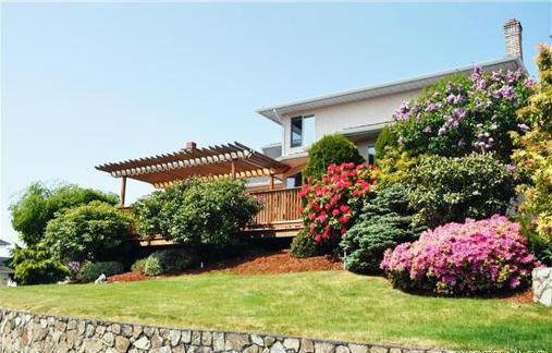beautiful house near Camosun sale by owner