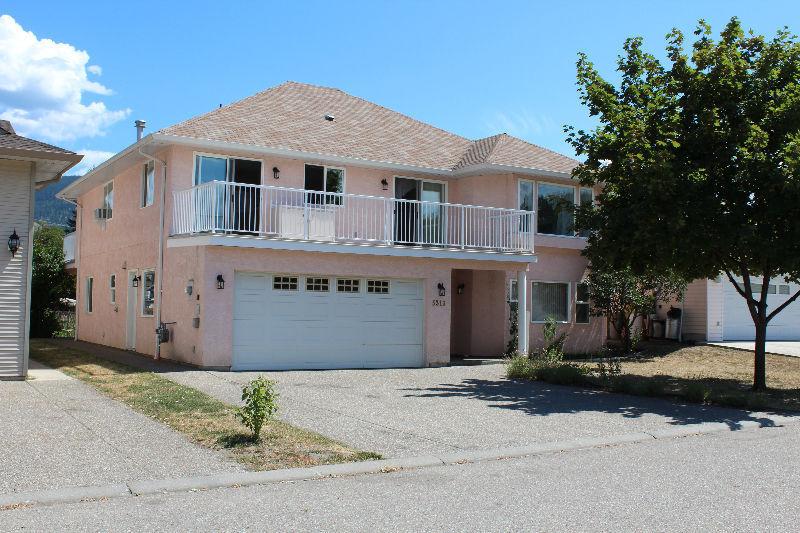 Top portion of home. Newer kitchen - $1850+utilites - Nov 1