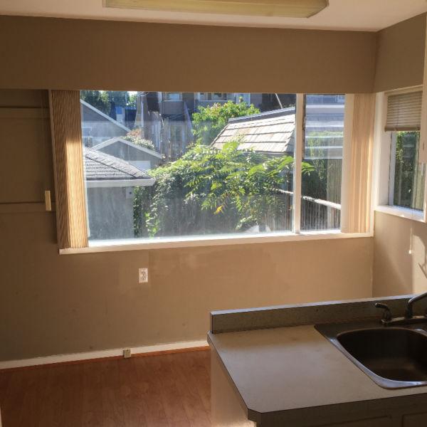 2br - Live in the heart of Kits in a vintage 2 bedroom home